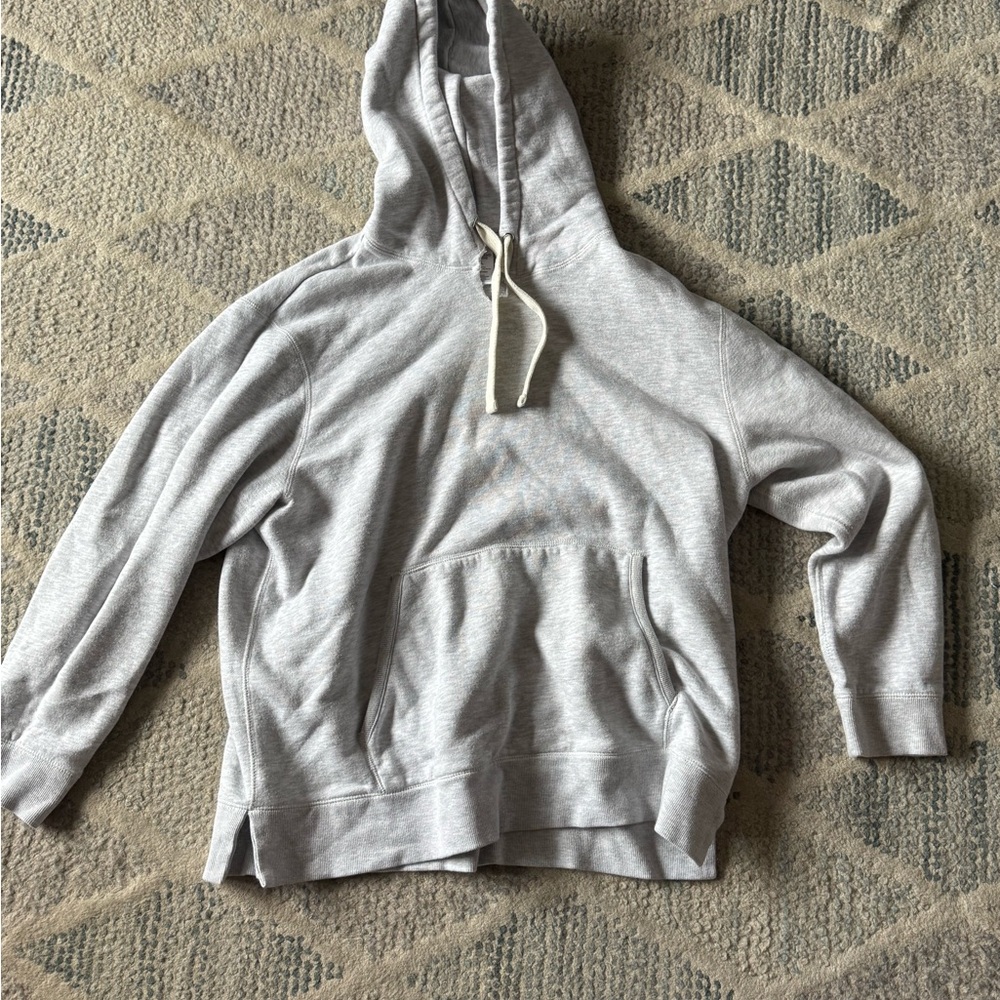 womens light gray sweatshirt